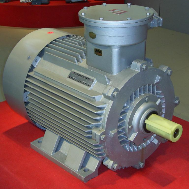 YB3-315L2-4防爆电机45°角实拍